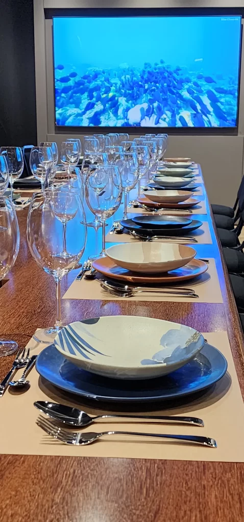 Espaço Convivium do Restaurante Alice Monte Líbano, local de eventos sociais e corporativos, gastronomia árabe e internacional, espaço multiuso.