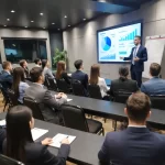 Espaço Convivvium do Restaurante Alice Monte Líbano, espaço de eventos e reuniões corporativas - Layout em escola