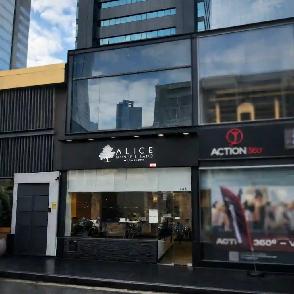 Fachada do Restaurante Alice Monte Líbano na Alameda Raja Gabaglia, 143, Vila Olímpia, São Paulo