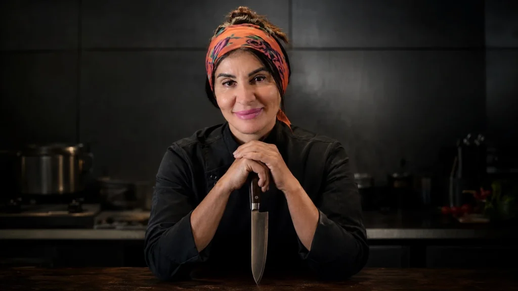 Chef Regina Halim Maatouk, embaixadora da cultura e da culinária árabe libanesa no restaurante árabe, Alice Monte Líbano. 